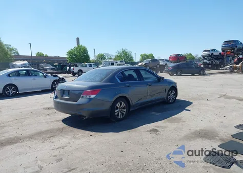 2008 Honda Accord 2.4 Lx-P z USA, uszkodzony, nr VIN 1HGCP26488A093288